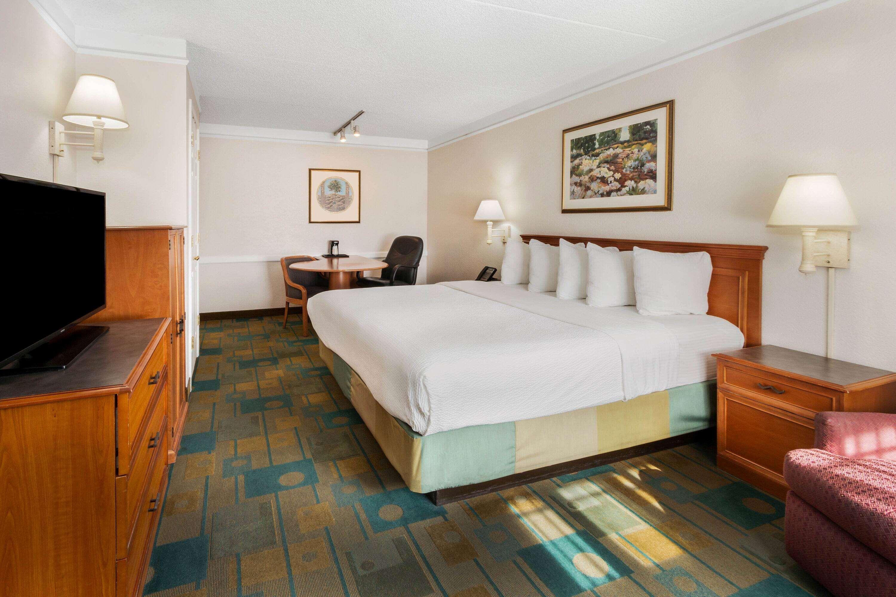 La Quinta Inn By Wyndham Albuquerque Northeast Bagian luar foto