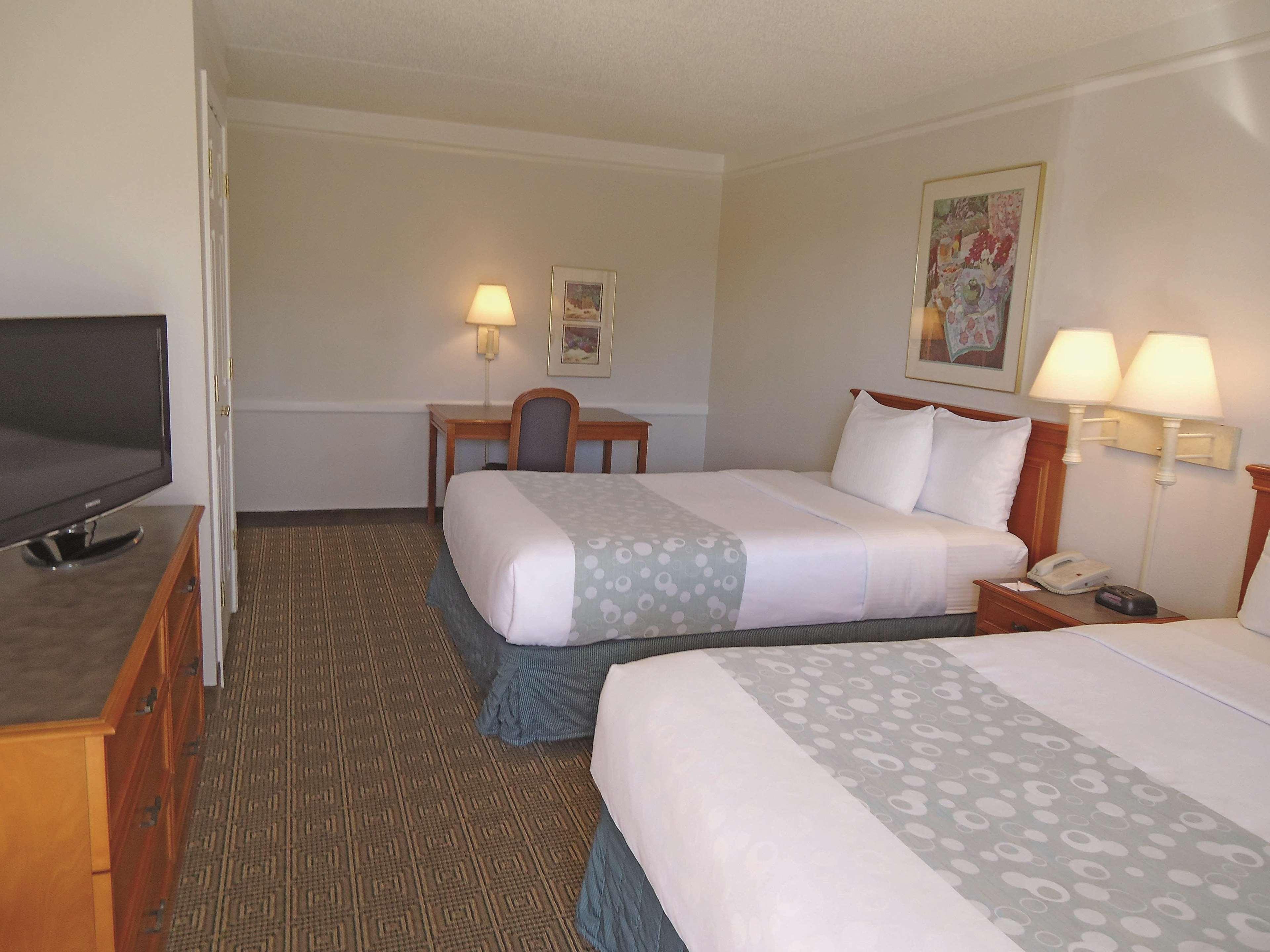 La Quinta Inn By Wyndham Albuquerque Northeast Bagian luar foto