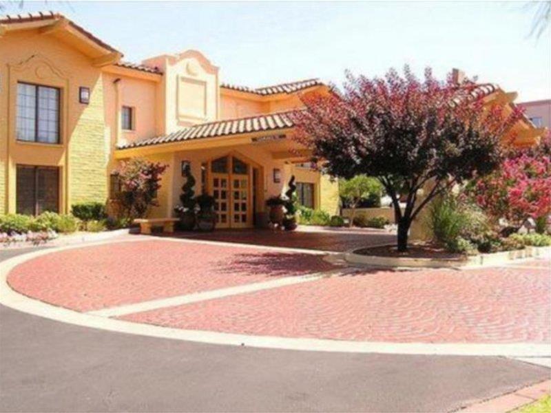 La Quinta Inn By Wyndham Albuquerque Northeast Bagian luar foto